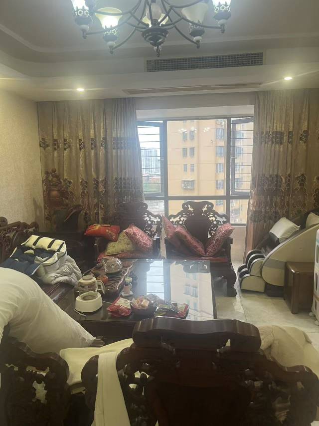 兴东鑫花园3室2厅2卫