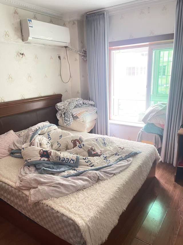 中港花园(二期)3室2厅2卫