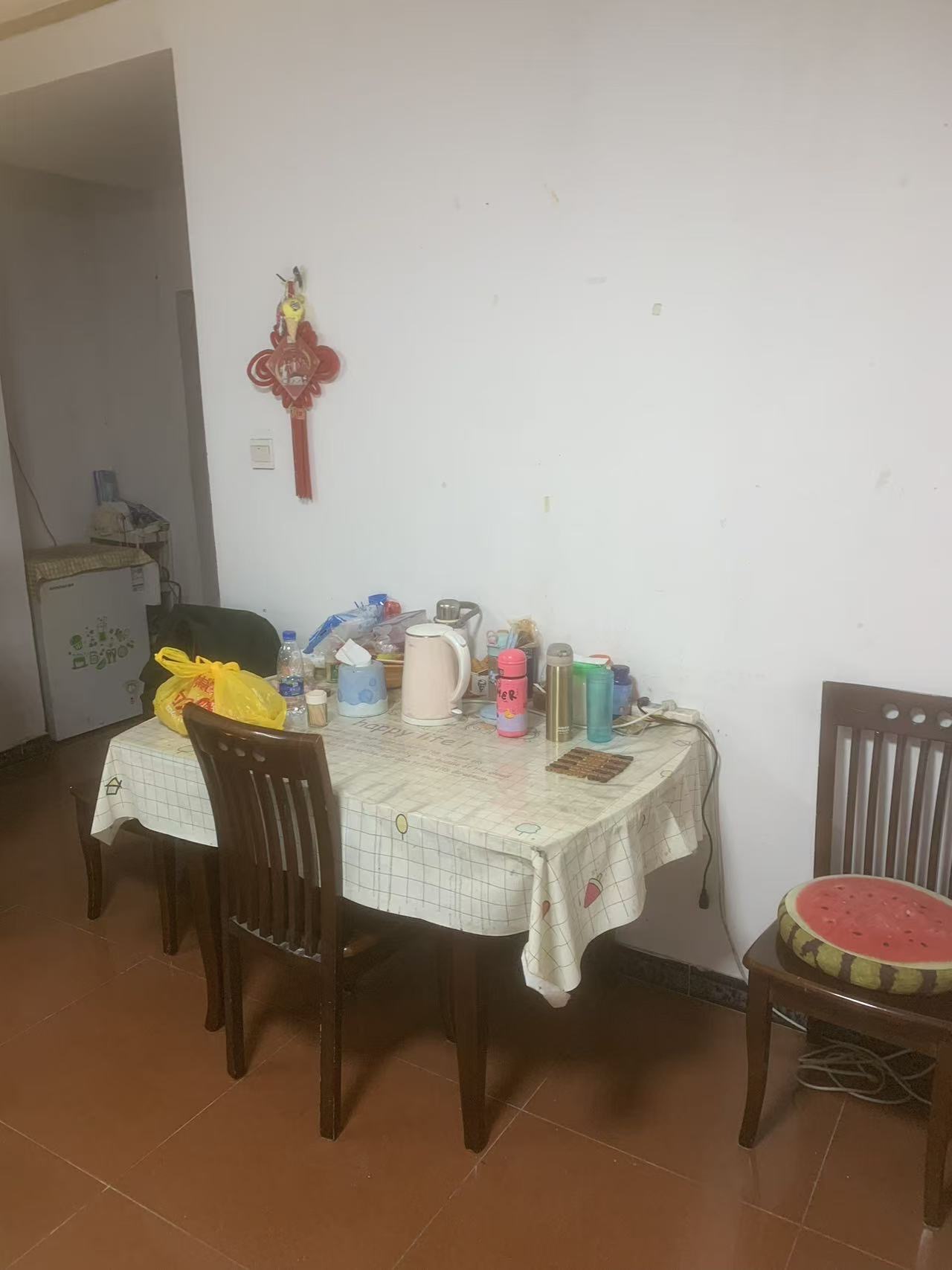 金鸡亭花园小区2室2厅1卫