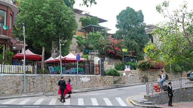 南华路1-39号小区2室2厅1卫