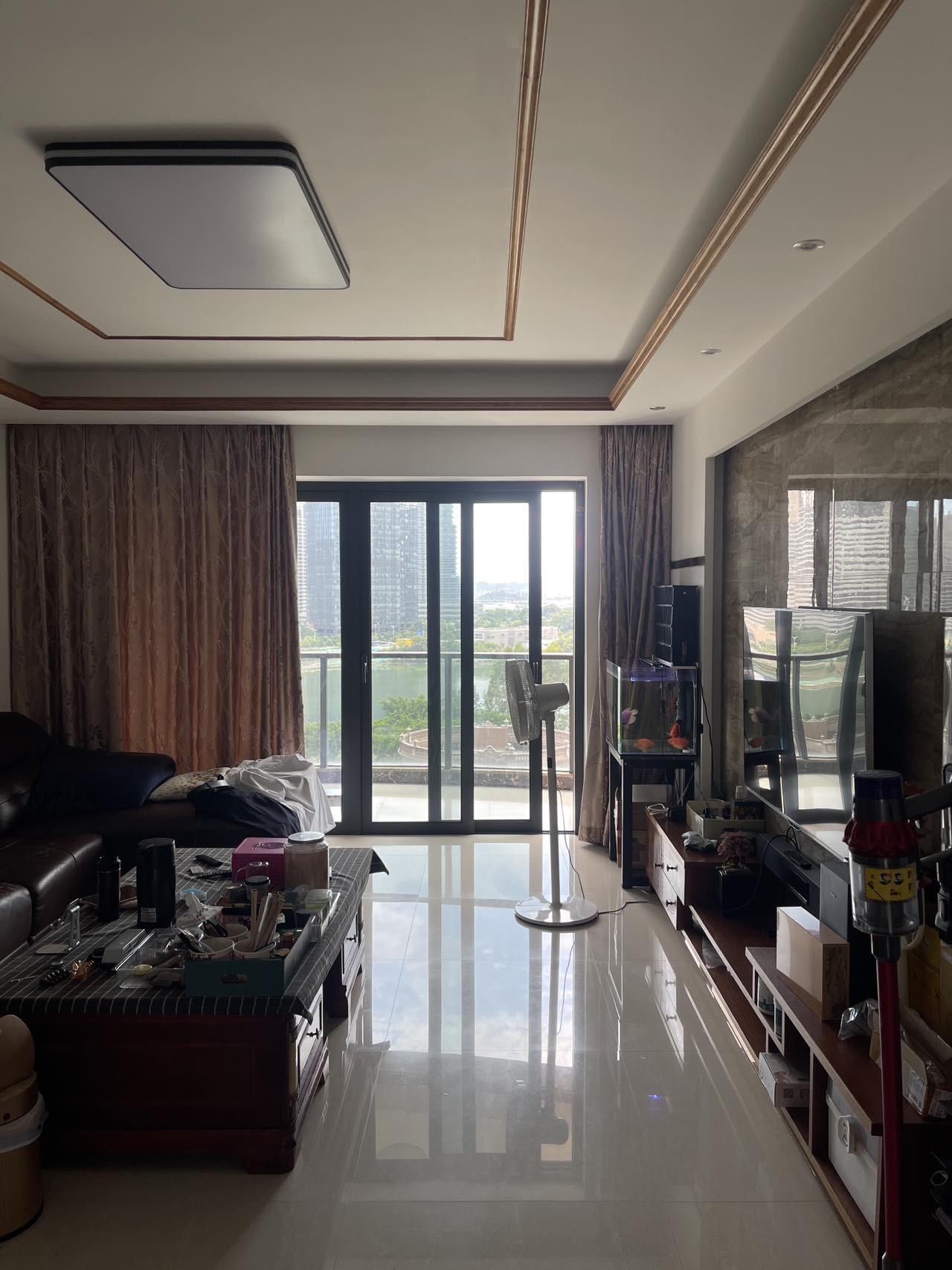 一号公馆3室2厅2卫