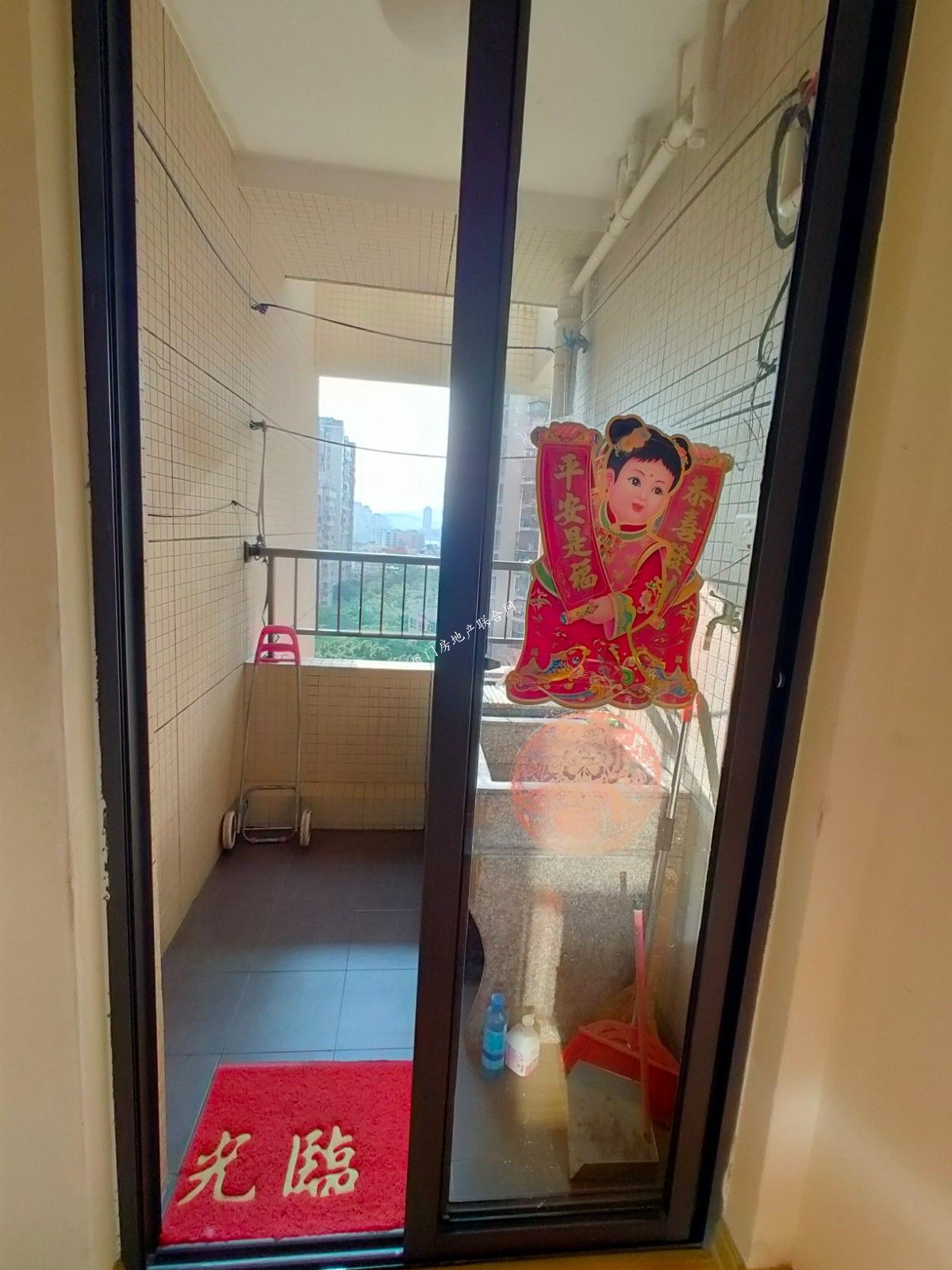 e717278a5f98de4a44ca25064e0f594