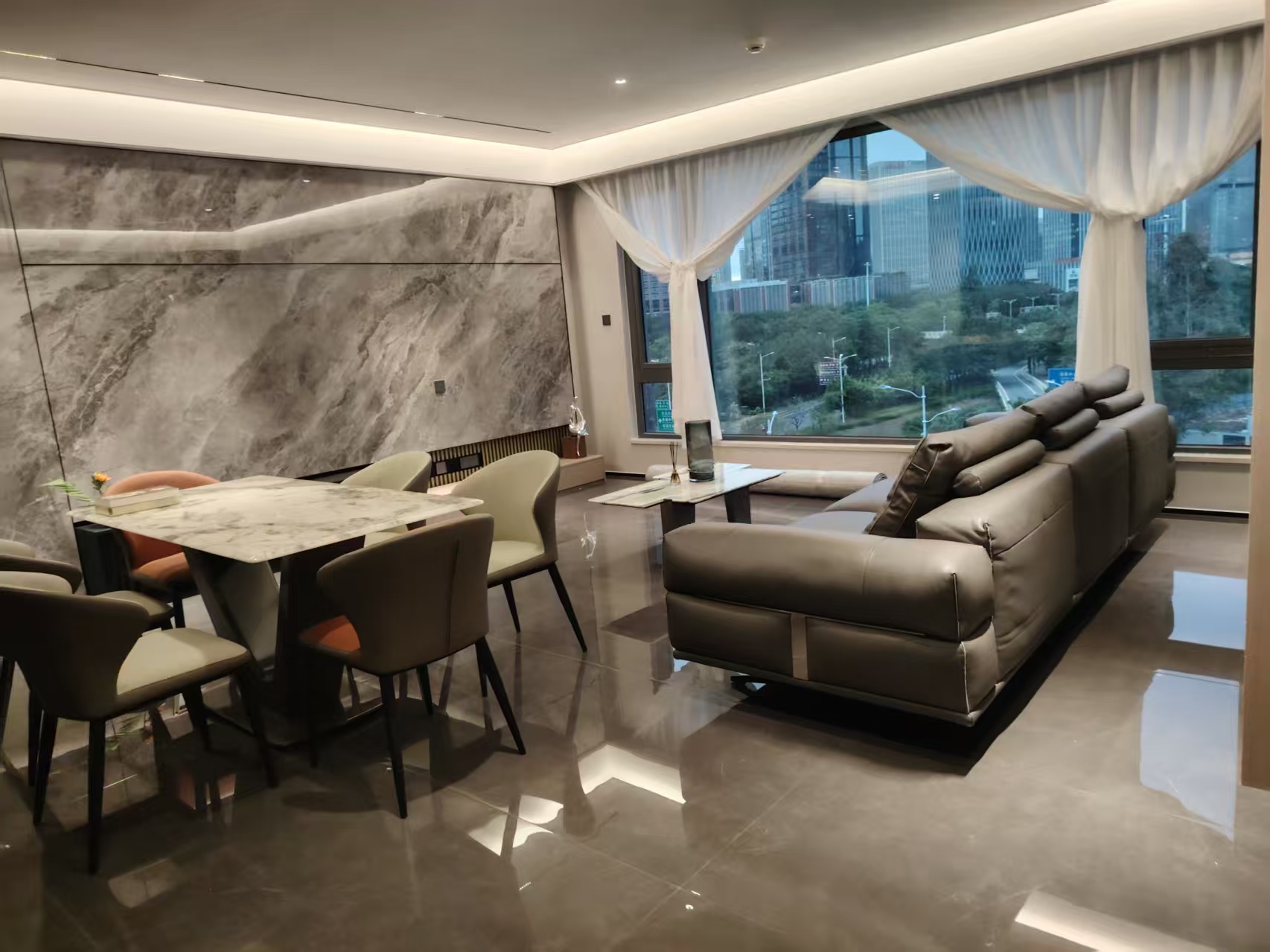 湿地公园TOD4房2厅2卫新房