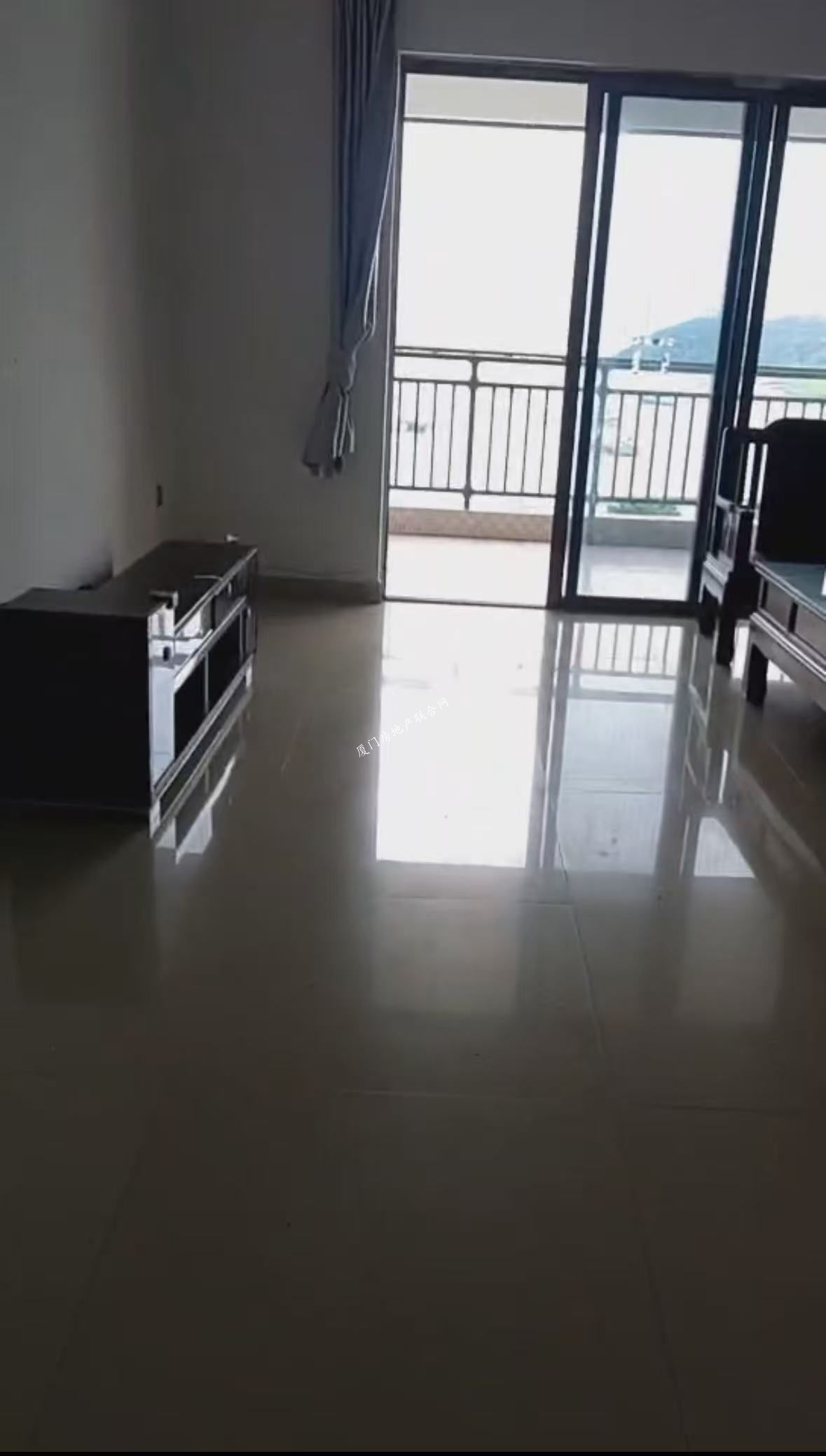 ad3d5f06fb6f97bf8c12093b86b13b5