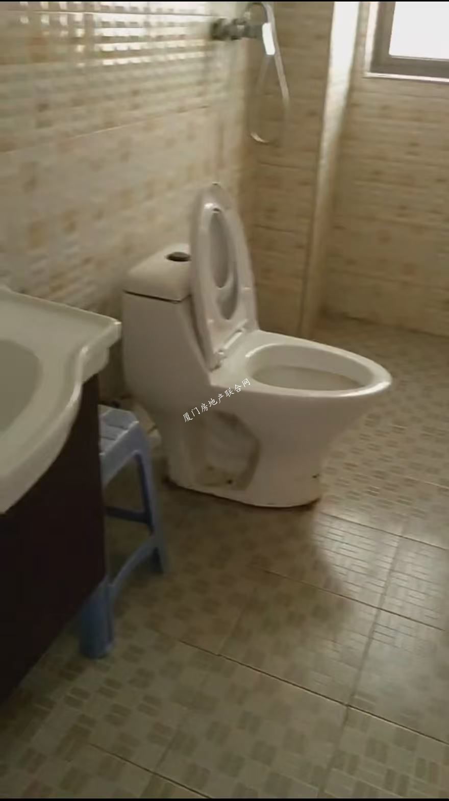 b25bf02afd0ed9aa1a9005d080e4a8e