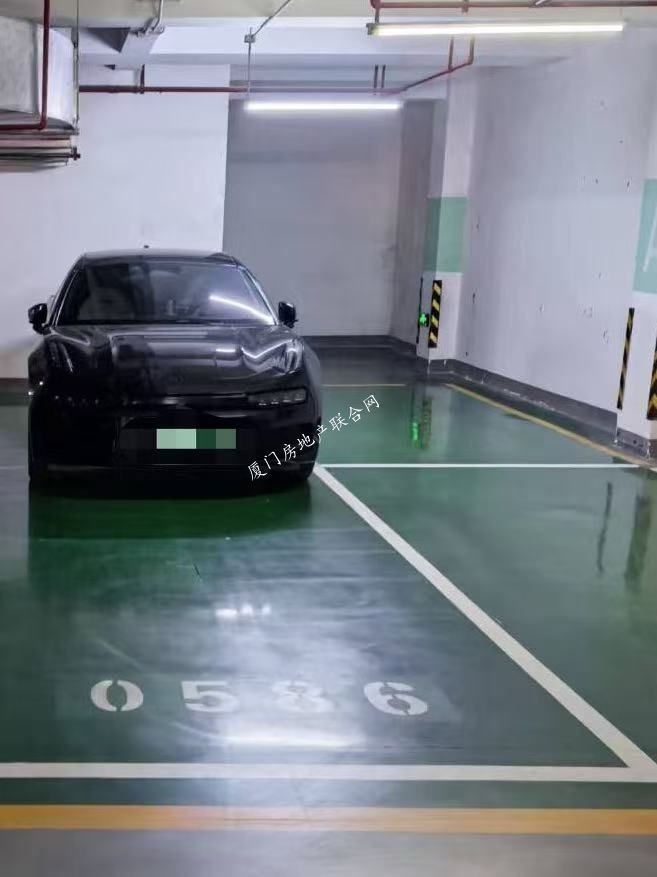厦门市集美区凤安一里137号地下一层第586号车位