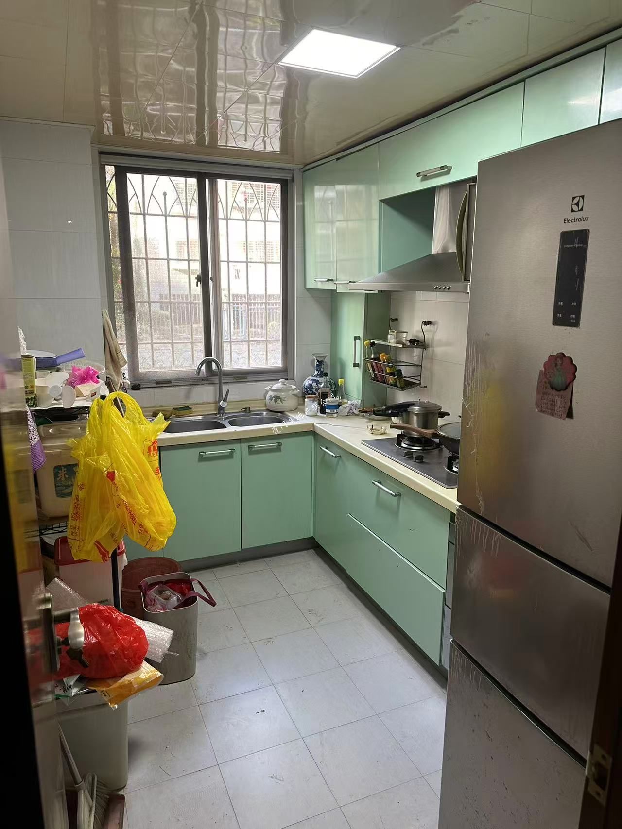 064bebcaa59e19bb0256c27fa661979