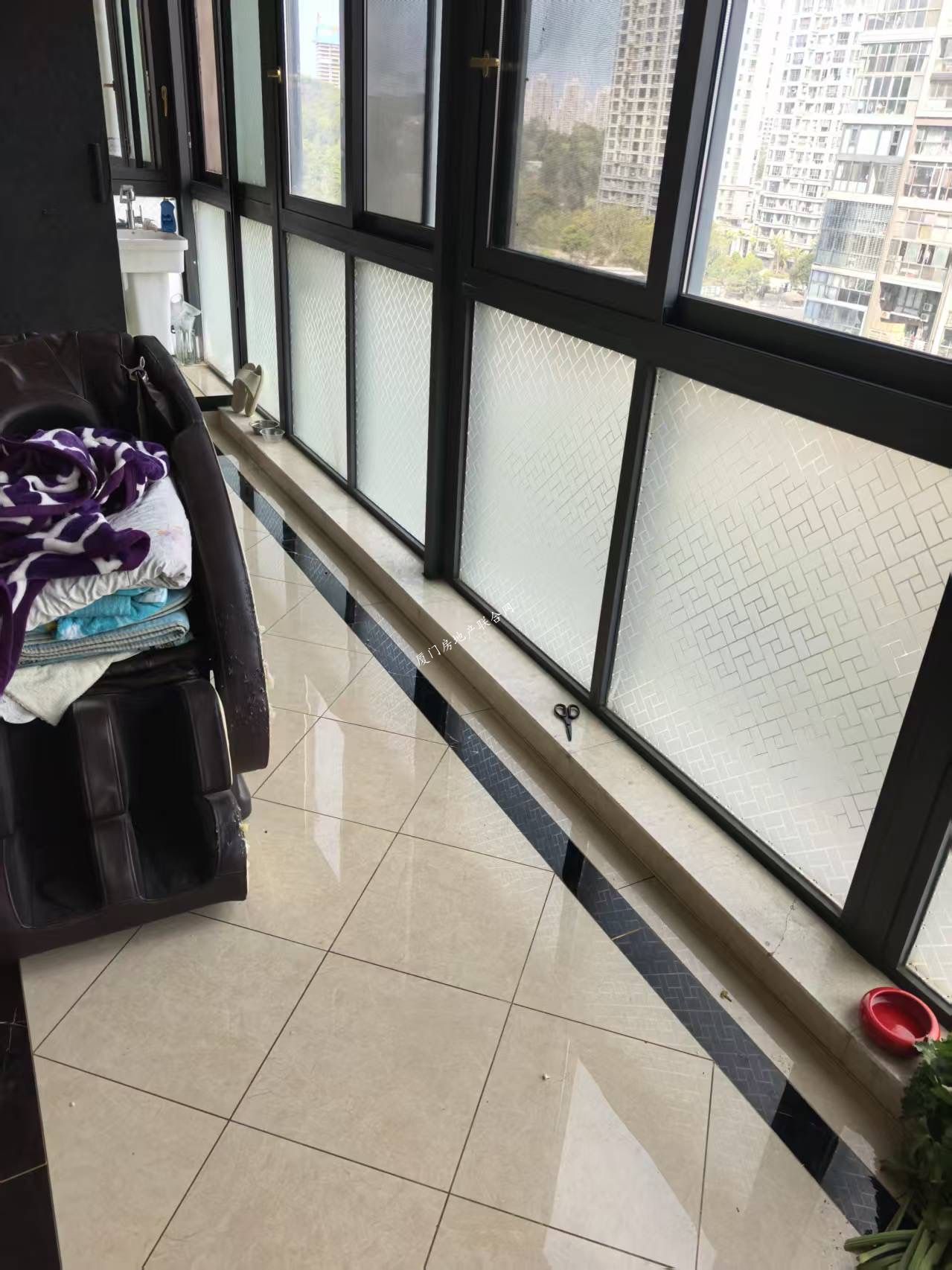 5e6338ef028fba05c4acfa9b655ef137