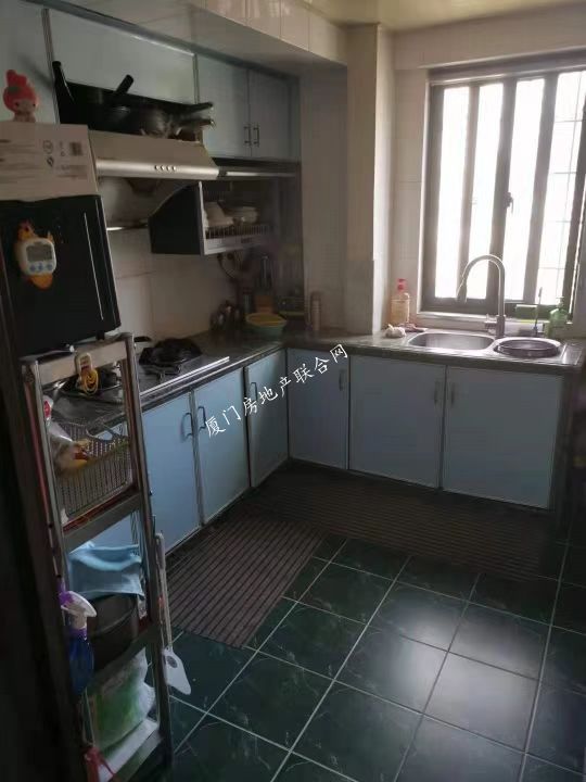 厦门市思明区湖滨北路195号1601室